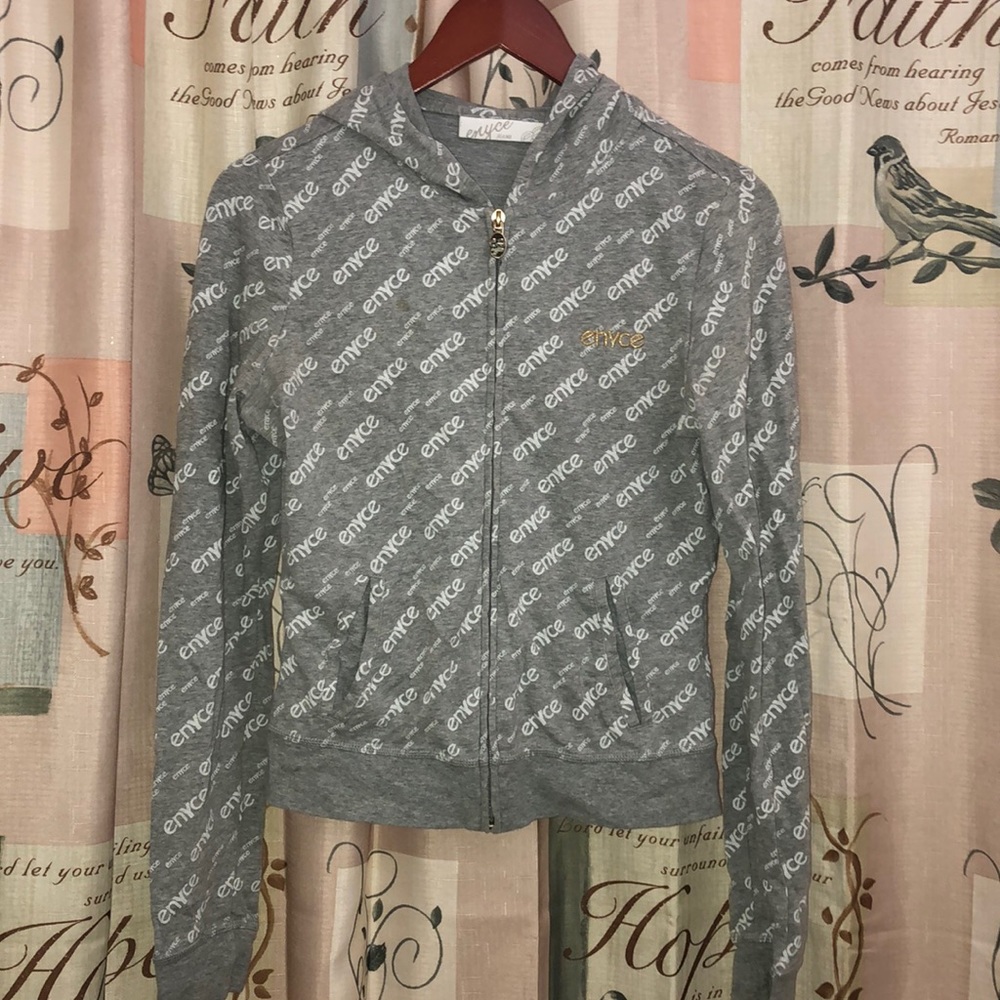 ENYCE zip up light sweater❣️